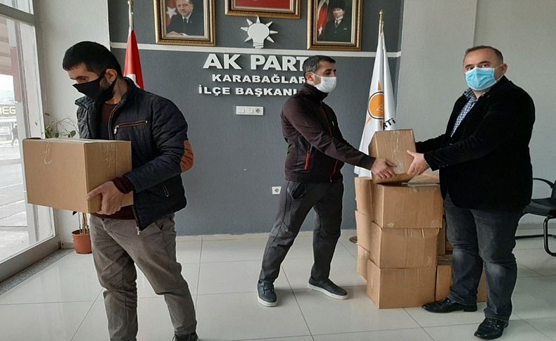 AK Parti Karabağlar'dan bin 500 aileye yardım