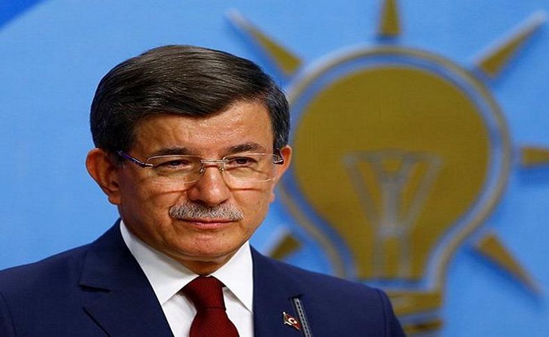 AK Parti MYK'dan Davutoğlu ve 3 isim için ihraç talebi