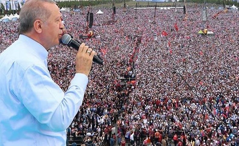 AK Parti'nin İstanbul Mitingi'ne 1 milyon 300 bin kişi katıldı