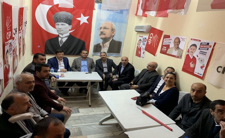 AK Partili Dağ'dan CHP'nin seçim bürosuna ziyaret