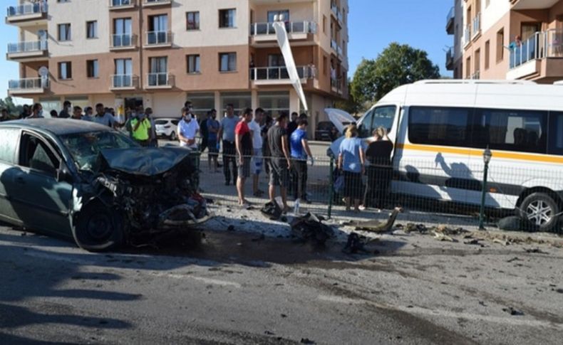 İzmir'de akılalmaz kaza: 3 yaralı