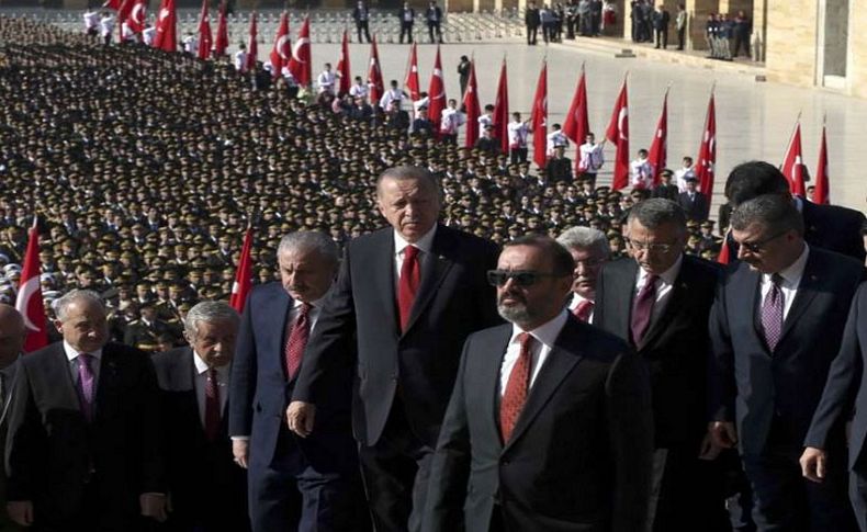 Erdoğan'dan Anıtkabir özel defterine yazdı: Aziz Atatürk...