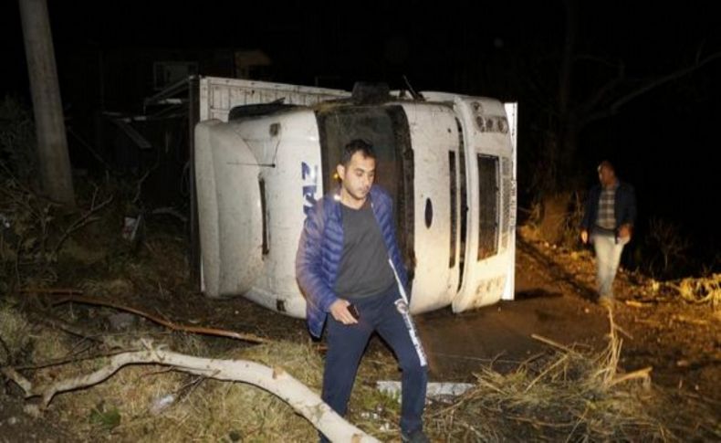 Antalya'yı hortum vurdu: 28 yaralı