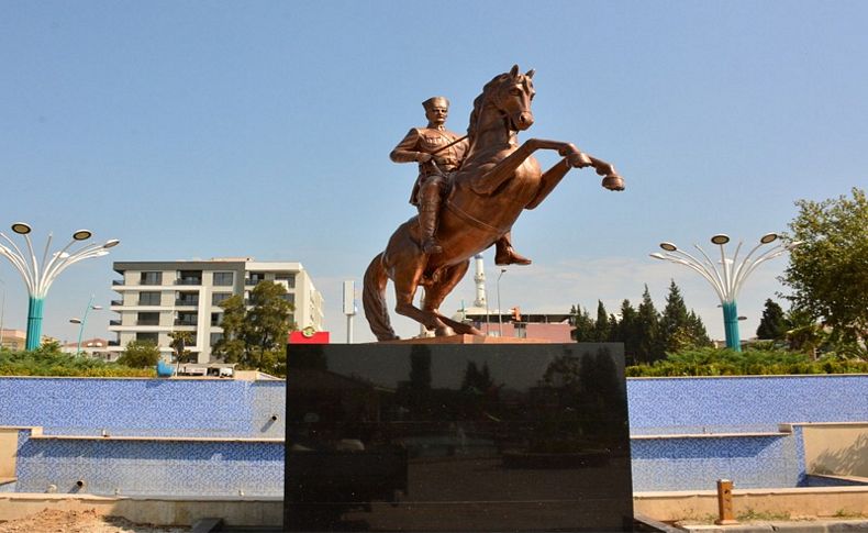 Atatürk heykeli 30 Ağustos’ta açılacak