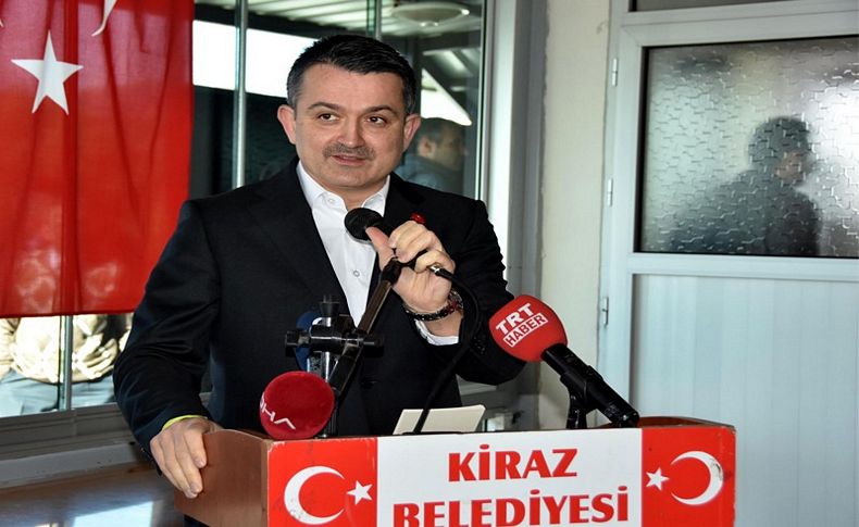 Bakan Pakdemirli İzmir'de önemli açıklamalarda bulundu