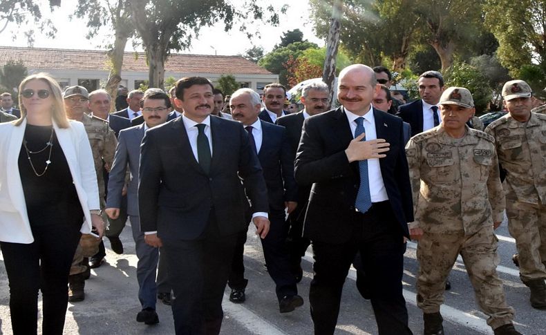 Bakan Soylu, İzmir'de subayların yemin törenine katıldı
