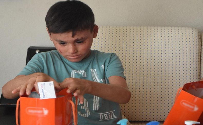 Balık derisi hastası Kayra'ya kolilerce krem yardımı