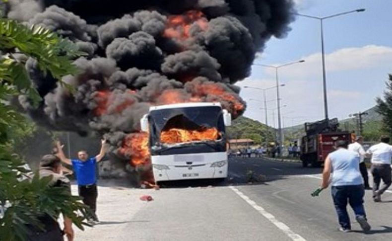 Balıkesir'de yolcu otobüsü yandı: 5 ölü