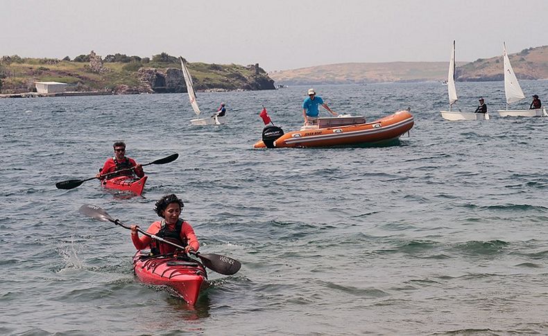 Şehitler için kanoyla İzmir'den Çanakkale'ye yolculuk