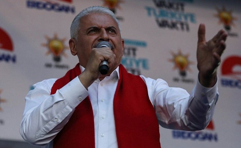 Başbakan Yıldırım Bayraklı'da vatandaşlara seslendi: İzmir İnce'yi eler, Erdoğan'ı seçer