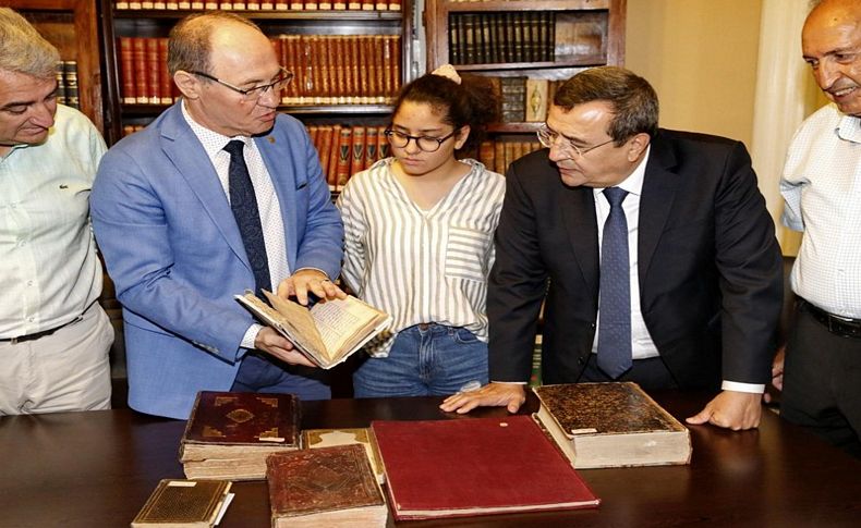 Başkan Batur’dan Milli Kütüphane’ye tam destek