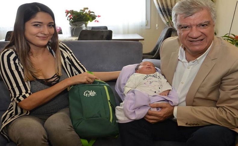 Başkan Engin'den yenidoğan bebek ziyaretleri