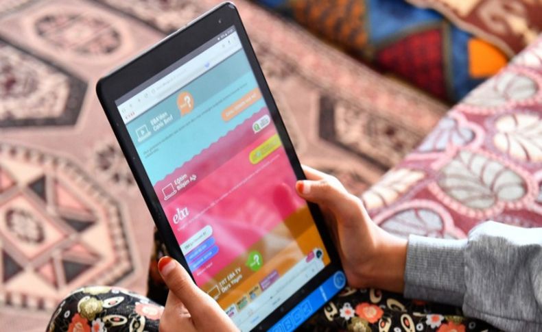 Başkan Soyer’den 'askıda tablet' kampanyası