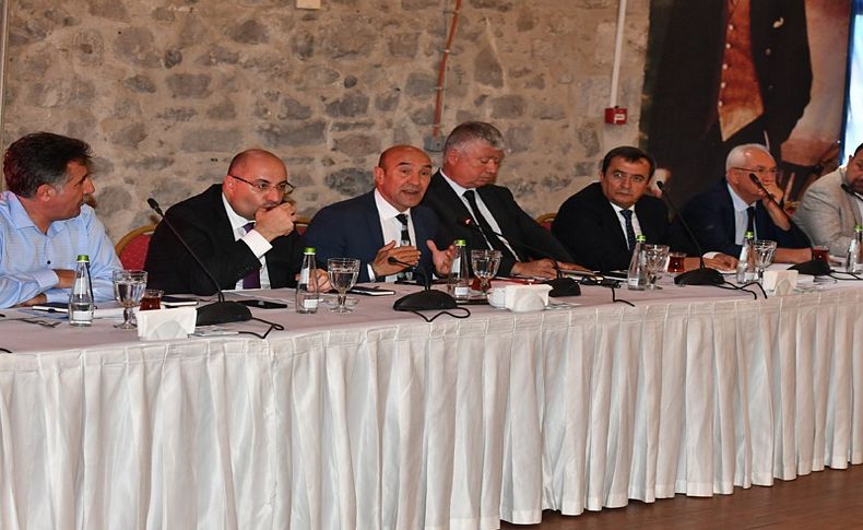Başkan Soyer'den ilçe belediye başkanları ile 'Stratejik Plan' zirvesi...