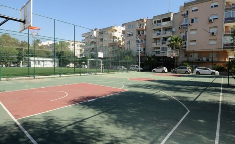 Karşıyaka'da basketbol sahaları sil baştan