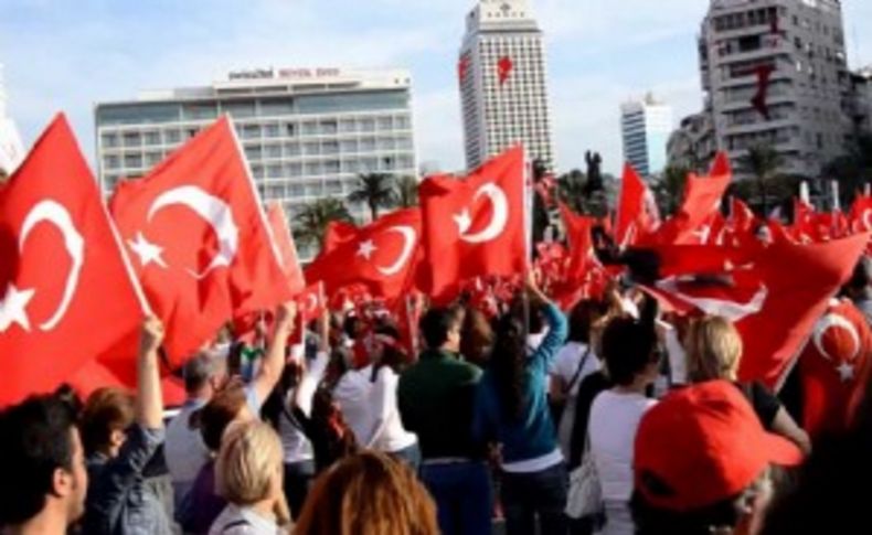Cumhuriyet'in 91'inci yılına CHP'den boykot halktan protesto