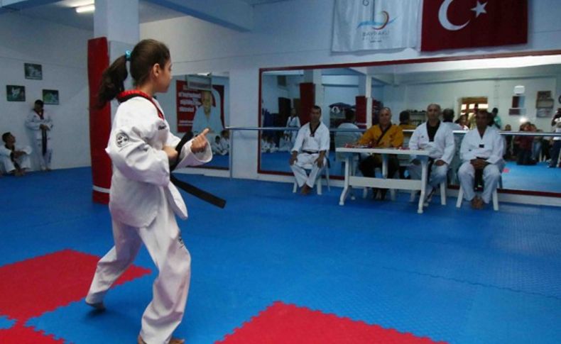 Bayraklı Belediyesi Taekwondo ekibi şampiyonluklara doymuyor