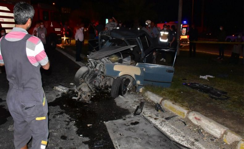 İzmir'de feci kaza: Hamile kadın kurtarılamadı