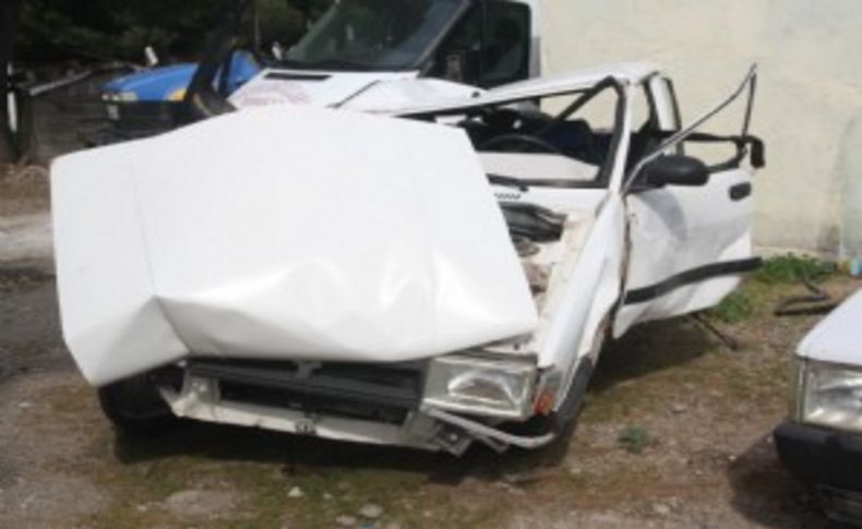 Bergama'da feci kaza: 1 ölü 1 yaralı