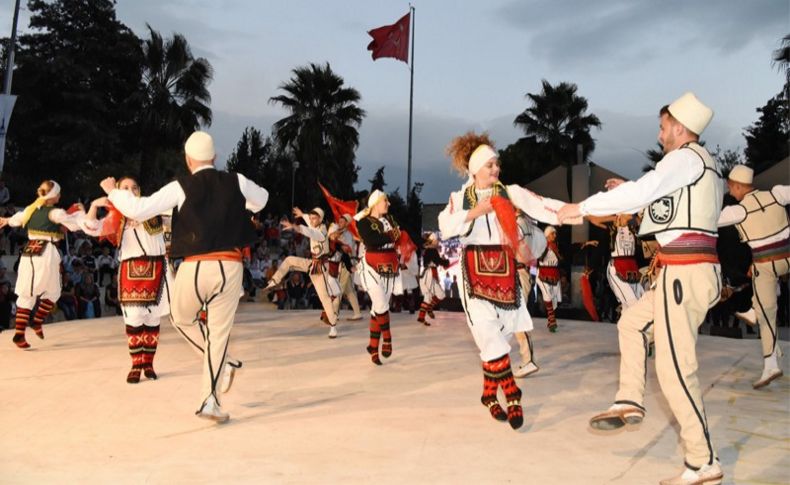 Bornova’da Halk Dansları coşkusu