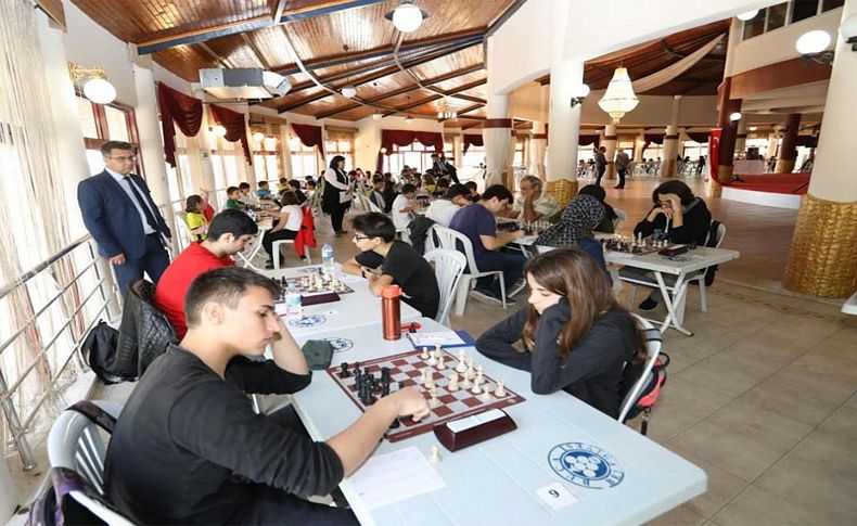 Buca'da Ulu Önder anısına turnuva