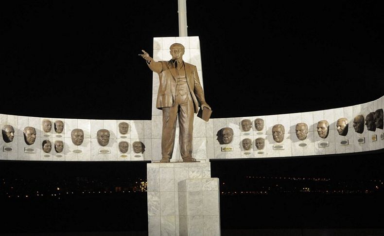 Büyükşehir'den 'Atatürk Anıtı yıkıldı' iddiasına açıklama: Çirkin ve mesnetsiz