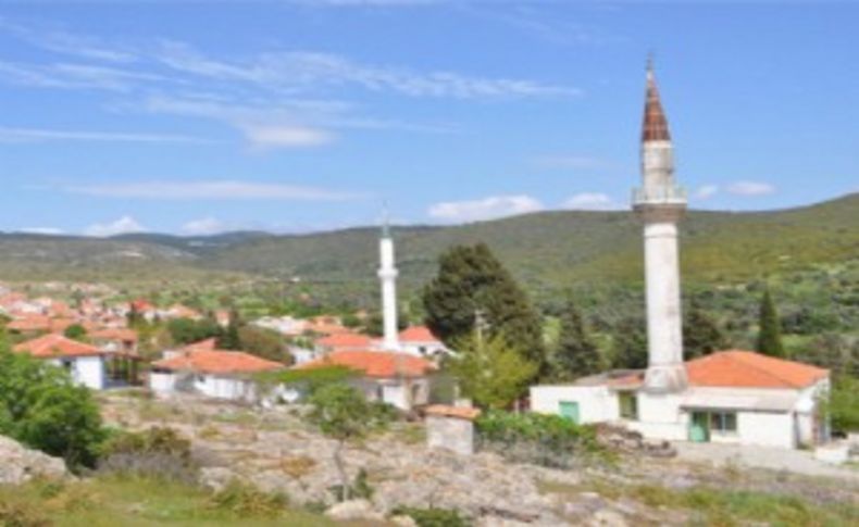 Zeytineli Köyü'nde çifte cami tartışması