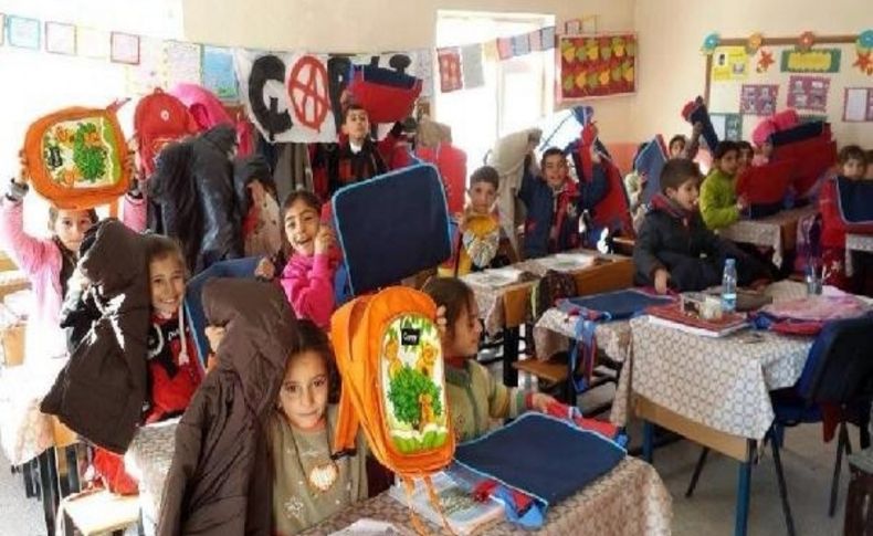Çarşi'dan Köy Okullarina Yardim Kampanyasi