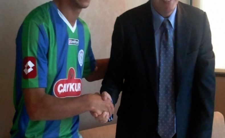 Çaykur Rizespor Ali Adnan ile 5 yıllık sözleşme imzaladı