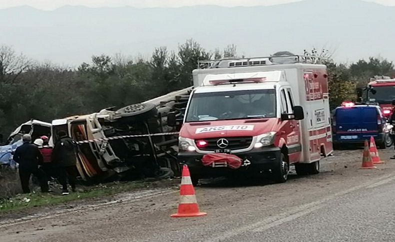 İzmir'de korkunç kaza: 1 ölü, 1 yaralı