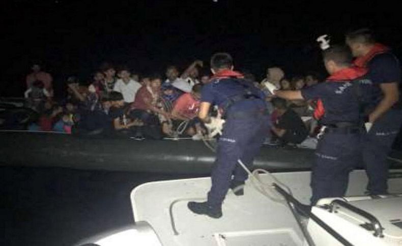 Çeşme'de 58 kaçak göçmen yakalandı