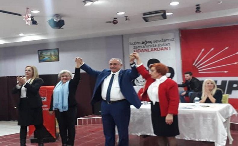CHP Gaziemir'de kadın kolları yeni başkanını seçti