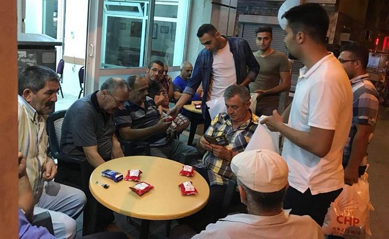 CHP Gaziemir ve Narlıdere'den manidar gönderme: Milleti kekleyecekler