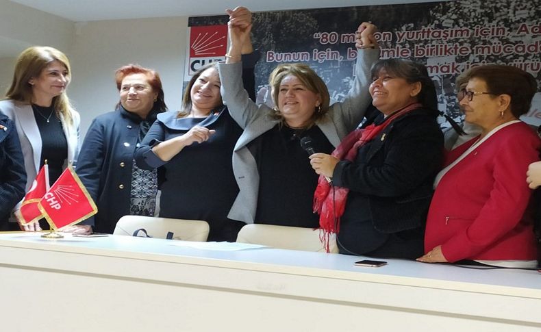 CHP İzmir'de kadın kollarında yarış kızışıyor