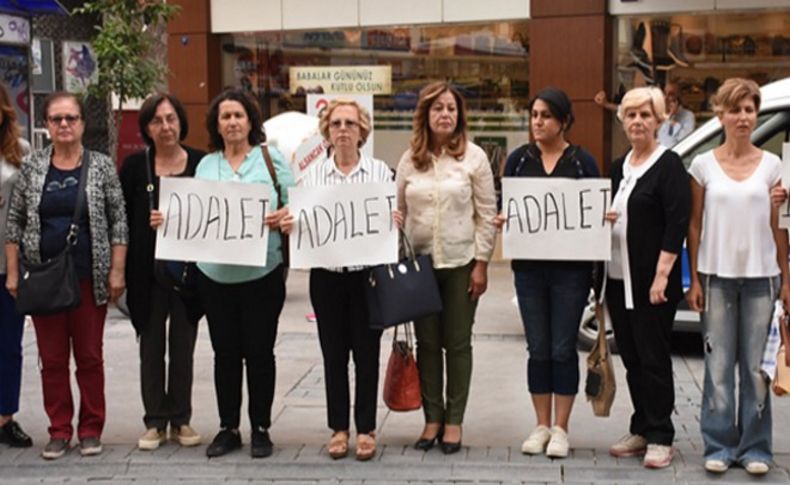 CHP'li kadınlar durarak adalet istediler