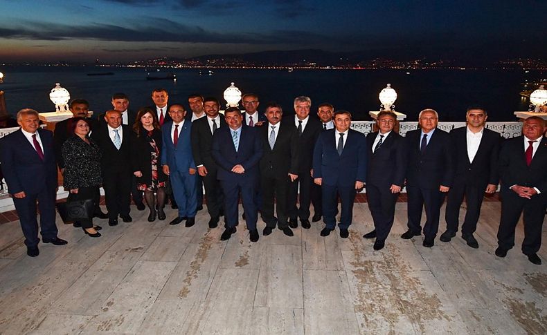 CHP'li ve İYİ Partili belediye başkanları Ankara'ya gidecek