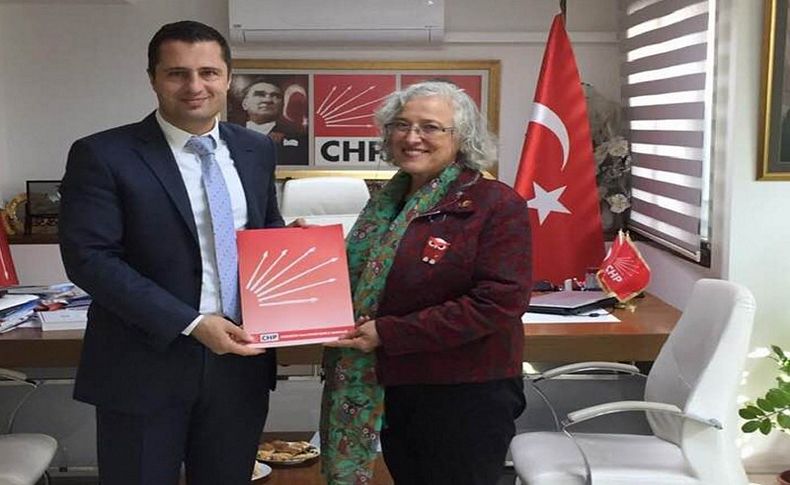 CHP İzmir'de Büyükşehir'e iki sürpriz aday