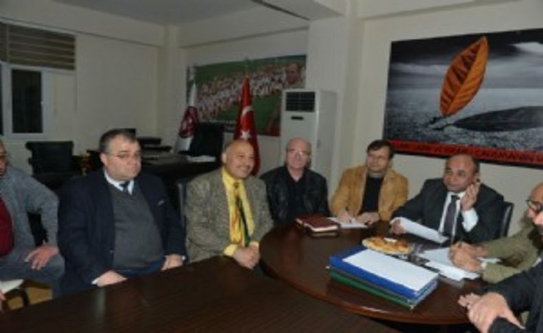 Çiğli'de belediyeden amatör kulüplere destek