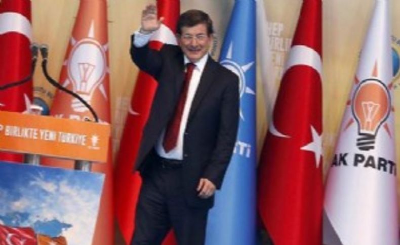 Davutoğlu AK Parti kongresinde konuştu