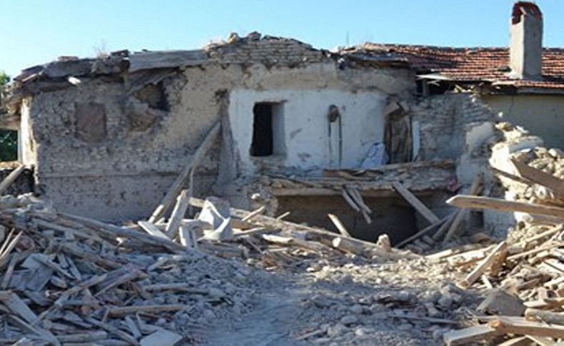 Denizli'de ağır hasarlı bina sayısı 108