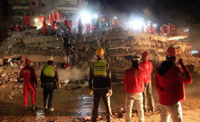 Depremde gece gündüz çalışan AKUT ekibi yaşadıklarını anlattı