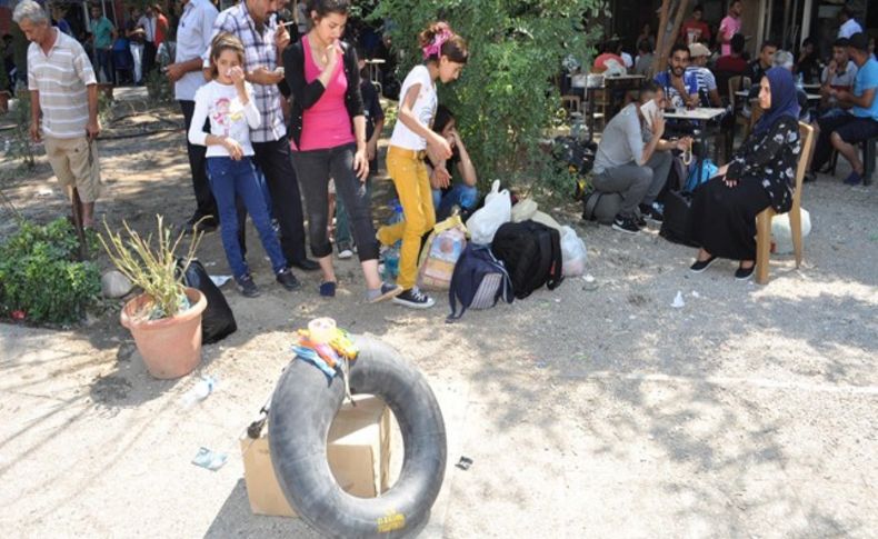 İzmir'de sayıları artan Suriyeliler'in dramı yürek burktu