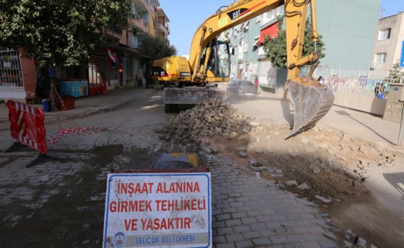 Efes Selçuk'un sokakları yenileniyor