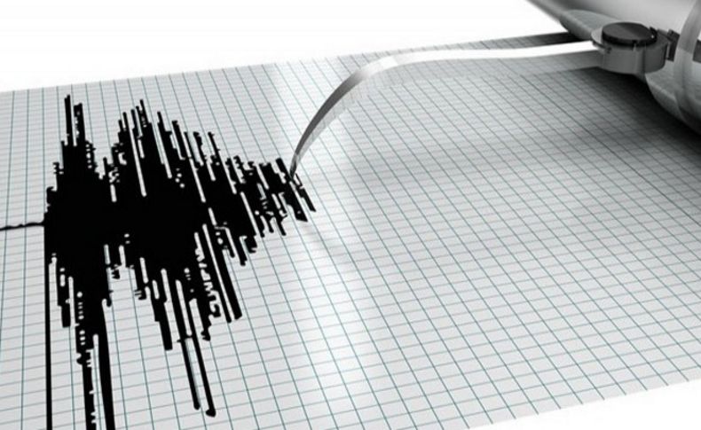 Ege'de 4 il de deprem, İzmir'de hissetti