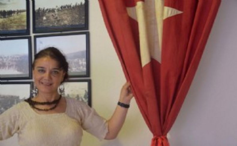 El emeği Türk bayrağı 93 yıllık tarihi canlandırdı