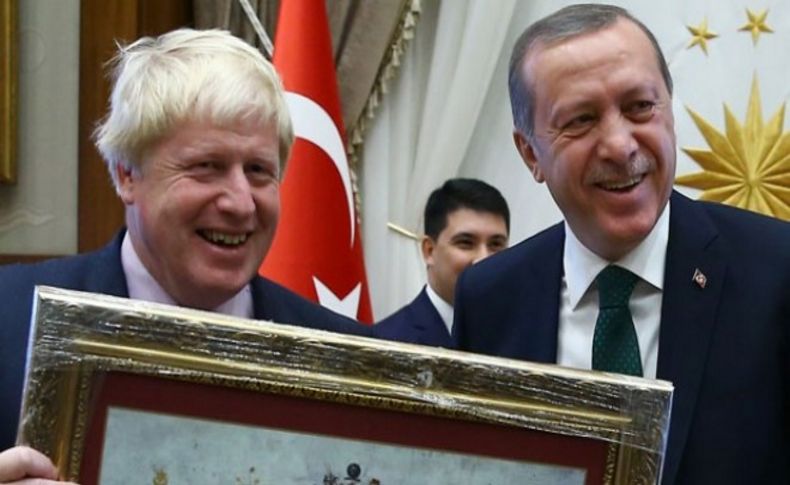 Erdoğan'dan Boris Johnson'a sürpriz hediye