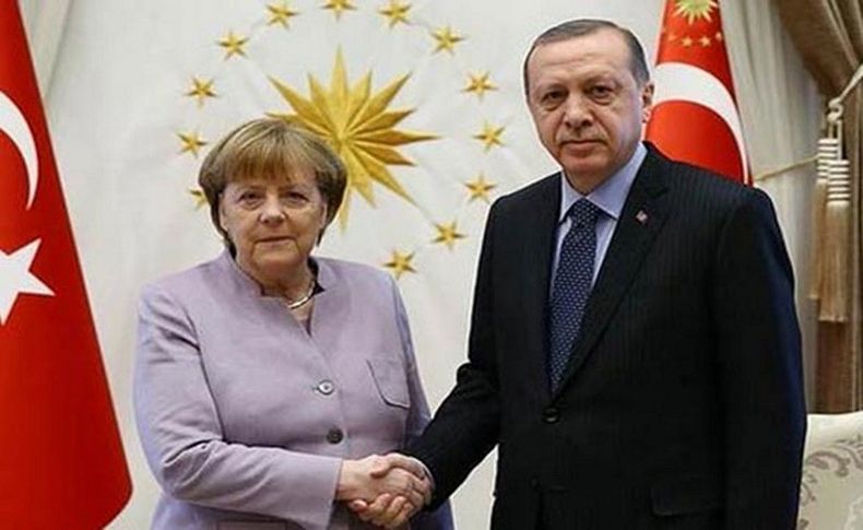 Erdoğan ve Merkel'den Libya görüşmesi