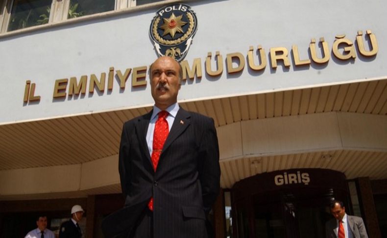 Eski İstanbul Emniyet Müdürü İzmir'de gözaltına alındı