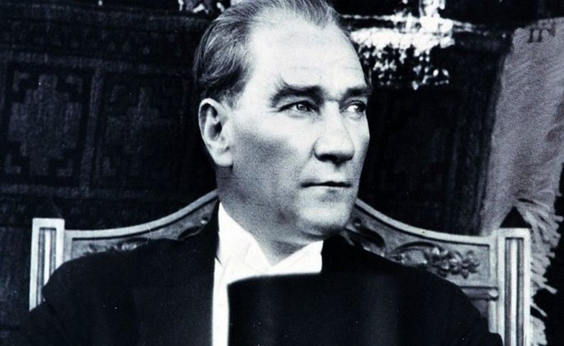 Facebook'ta Atatürk'e hakarete tutuklama
