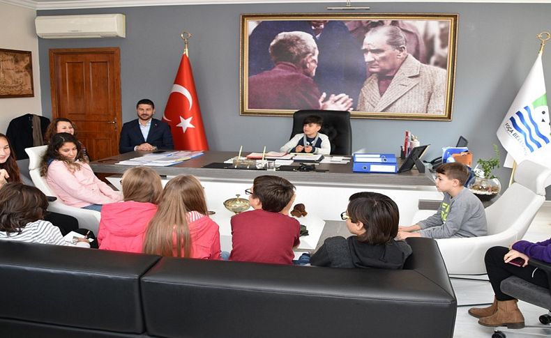 Foça’nın Çocuk Meclisi ilk toplantısını yaptı